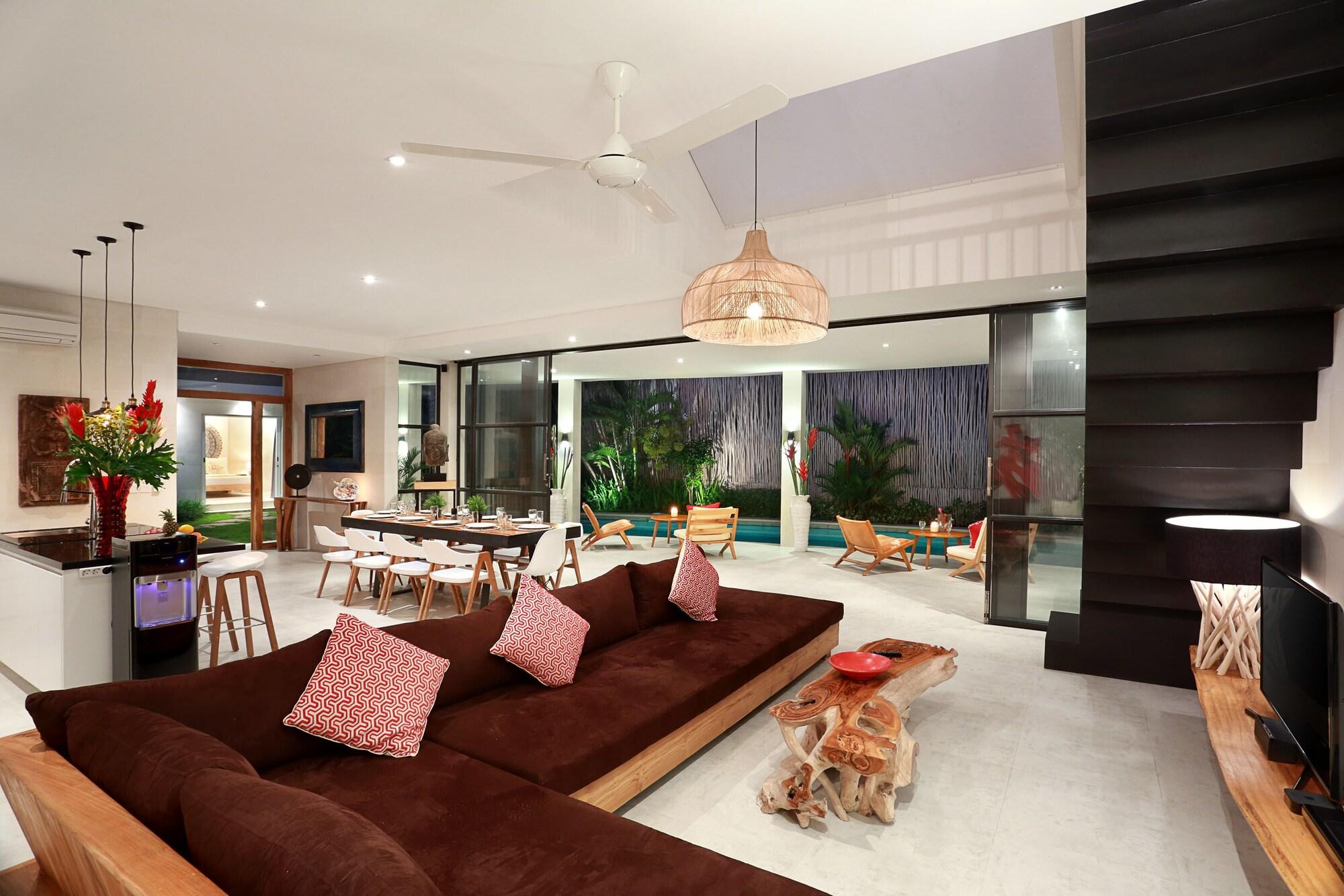 Seminyak White Design Villa Exterior photo