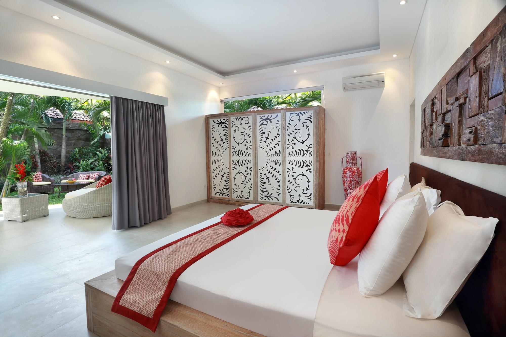 Seminyak White Design Villa Exterior photo