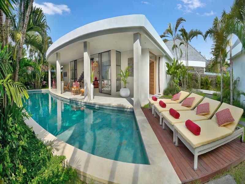 Seminyak White Design Villa Exterior photo