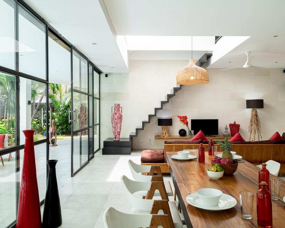 Seminyak White Design Villa Exterior photo