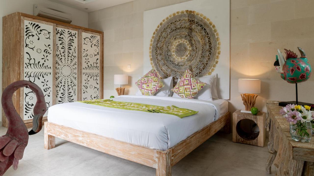 Seminyak White Design Villa Exterior photo