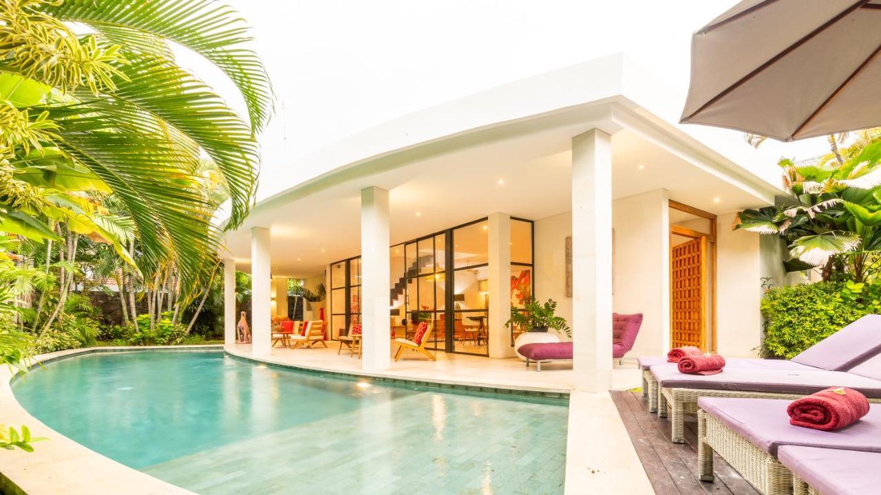 Seminyak White Design Villa Exterior photo